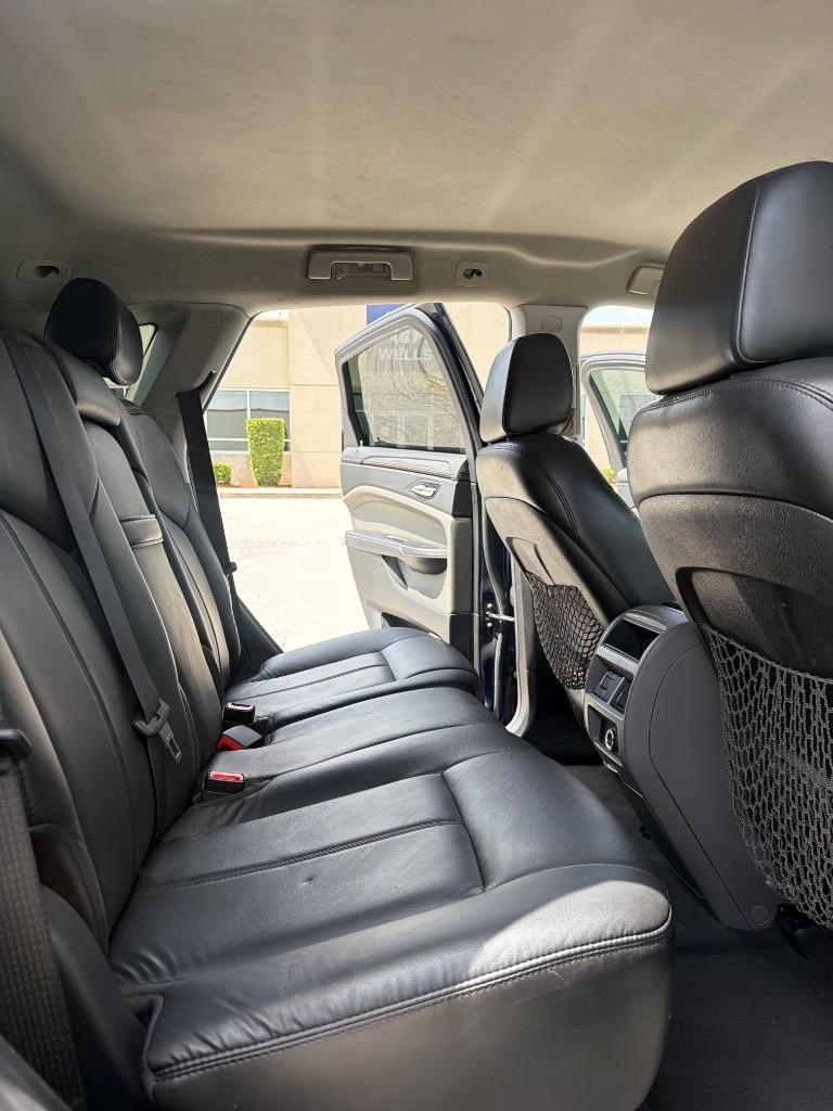2011 Cadillac SRX Base - Photo 10