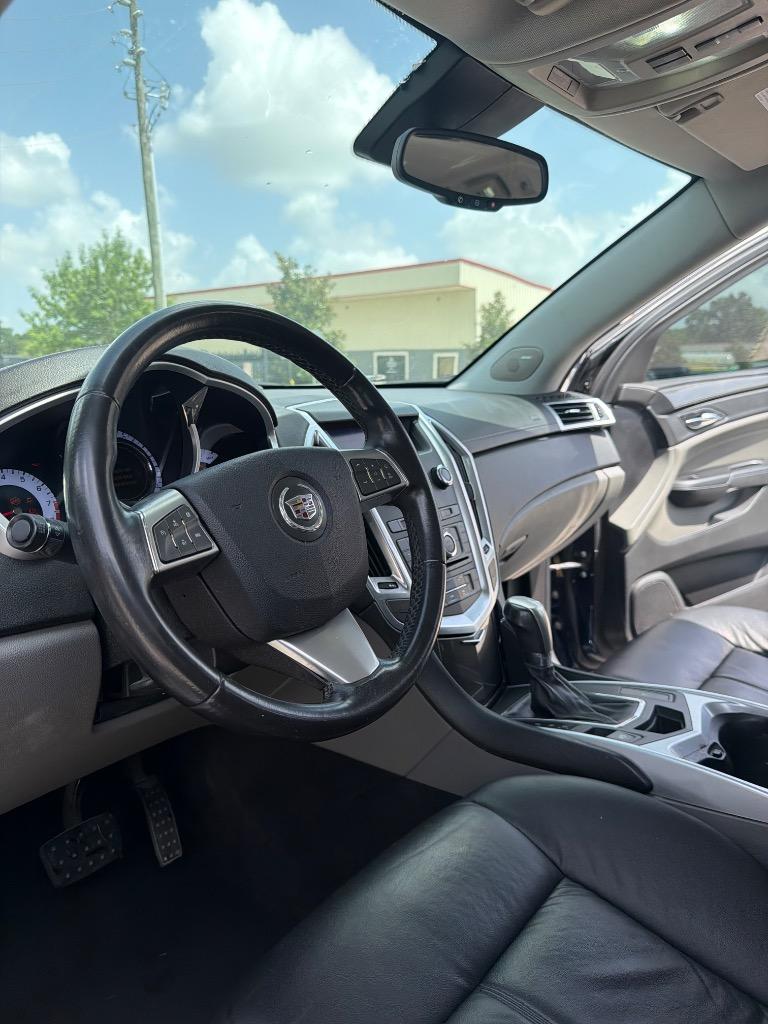 2011 Cadillac SRX Base - Photo 13