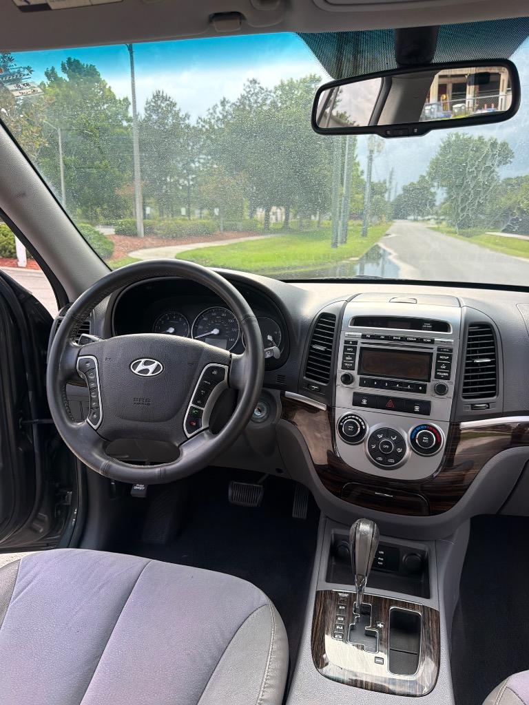 2010 Hyundai Santa Fe SE - Photo 12